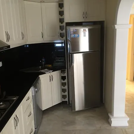 Panorama Apartment *